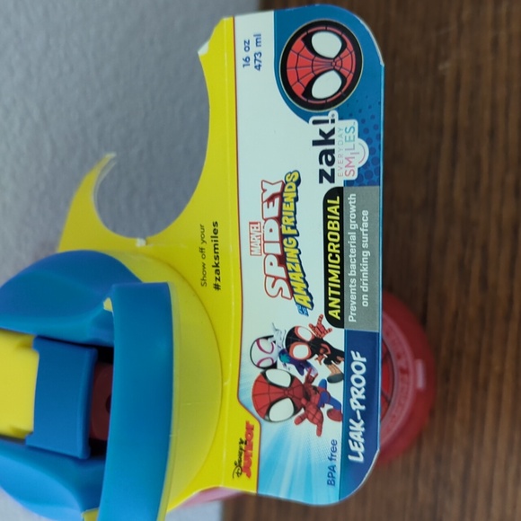 New Zak Designs Marvel Spidey and His Amazing Friends Water Bottle - Picture 2 of 5